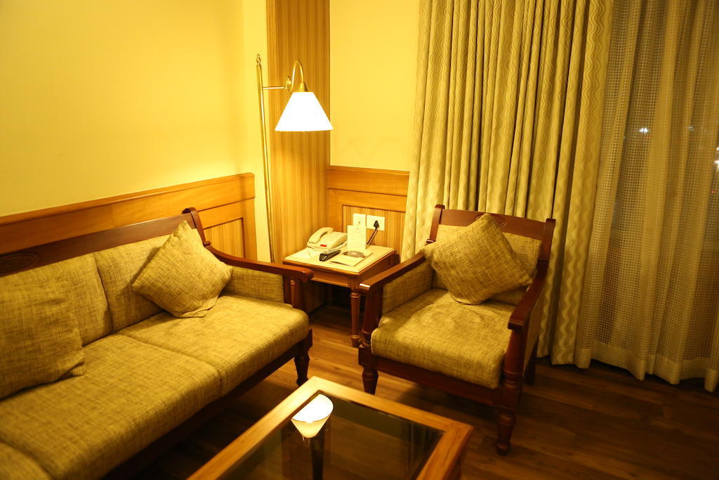 Hotel Airlink Castle Kochi Zewnętrze zdjęcie